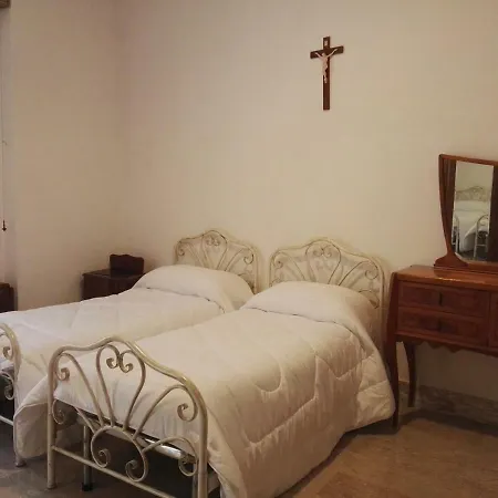 Sacro Cuore Pensión 3*
